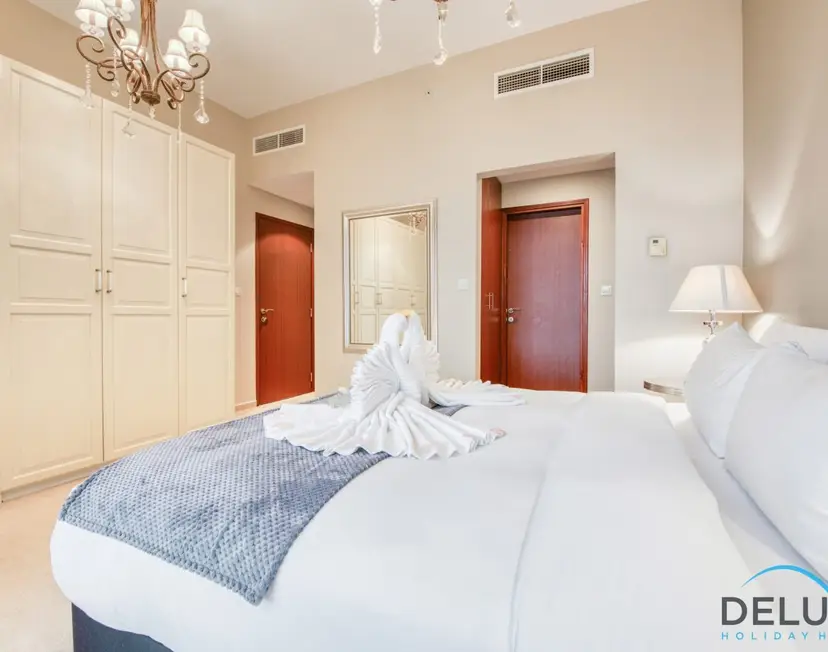 High-floor 1-Bedroom Unit Close to Beach w/ Sea Views — Sadaf — photo 29