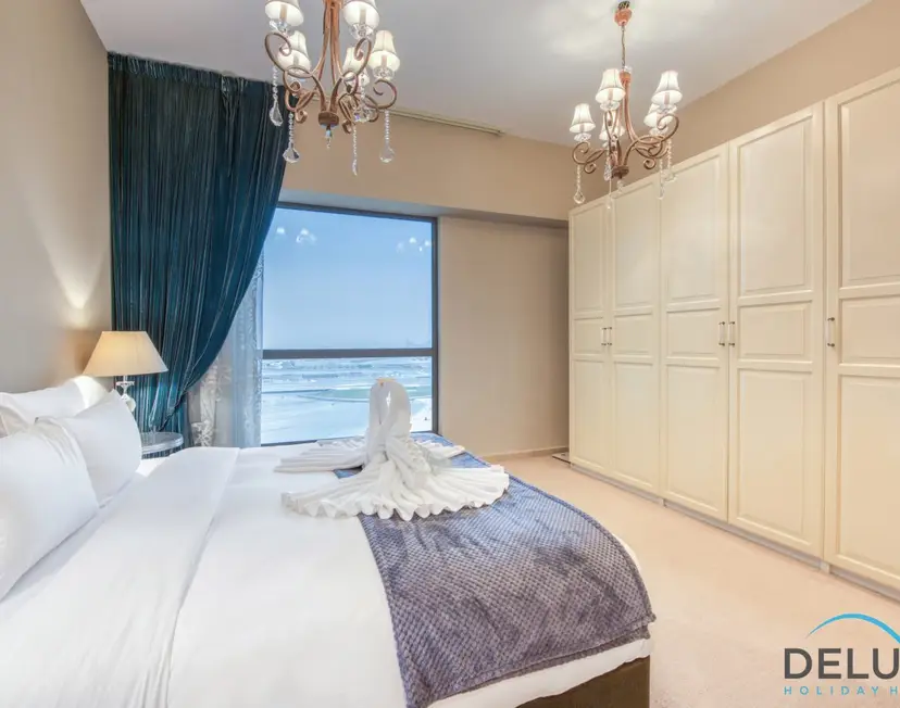 High-floor 1-Bedroom Unit Close to Beach w/ Sea Views — Sadaf — photo 30
