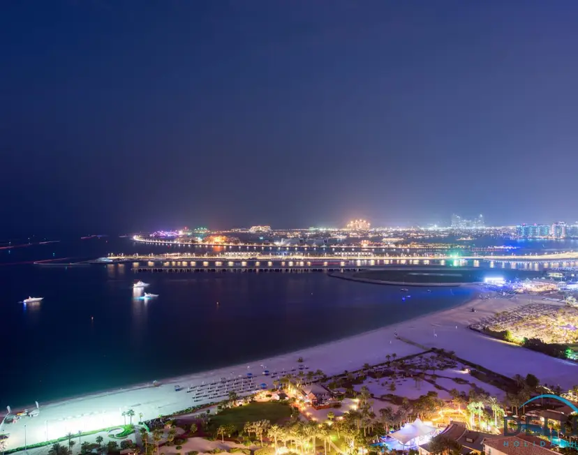 High-floor 1-Bedroom Unit Close to Beach w/ Sea Views — Sadaf — photo 37