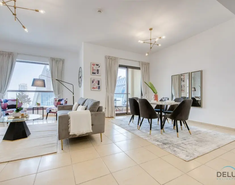 Vogue 2-Bedroom — Shams — photo 8