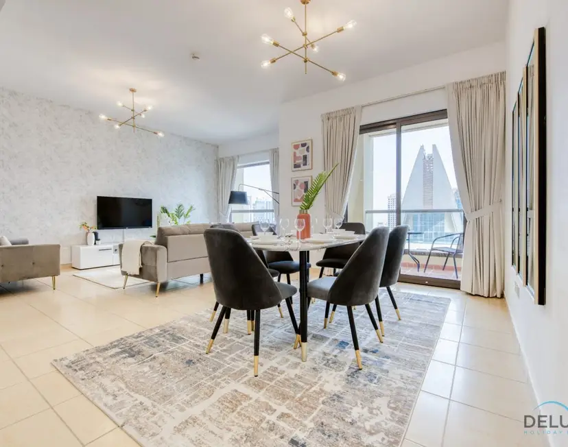 Vogue 2-Bedroom — Shams — photo 9