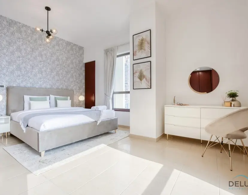 Vogue 2-Bedroom — Shams — photo 25
