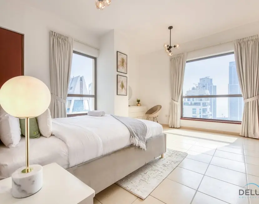 Vogue 2-Bedroom — Shams — photo 26