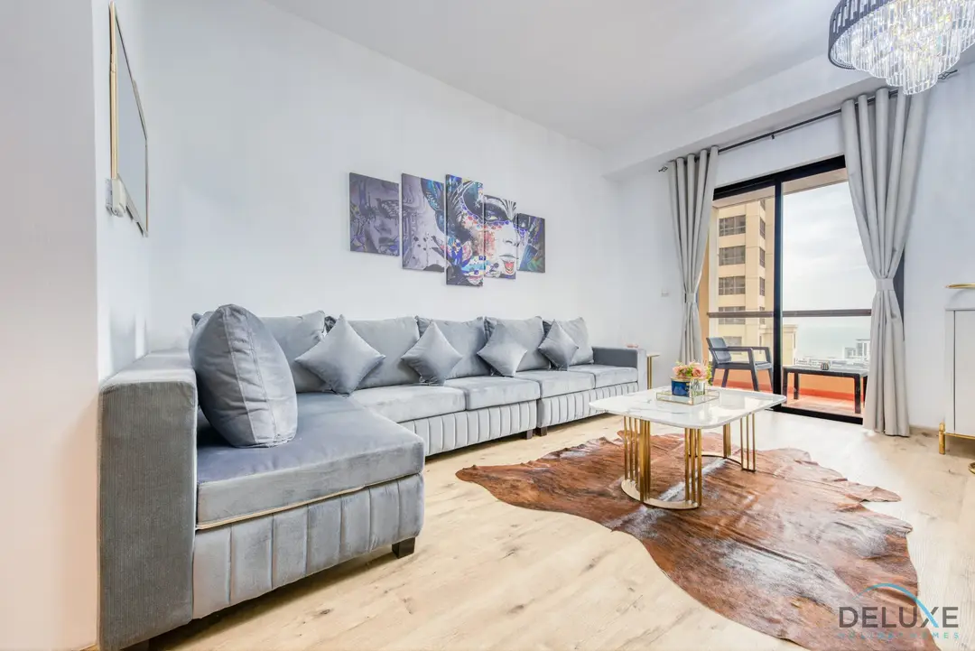 Elegant 2-Bedroom — Bahar