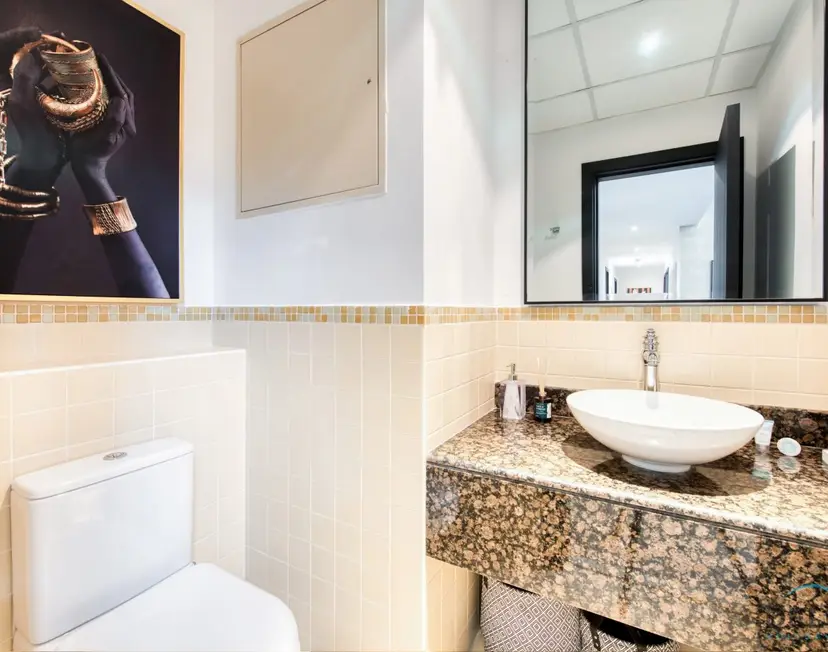 Elegant 2-Bedroom — Bahar — photo 19