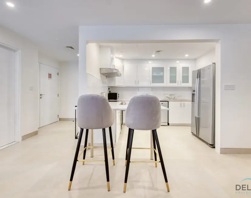 Spacious 3-Bedroom Apartment with Assistant Room — Sadaf — photo 20