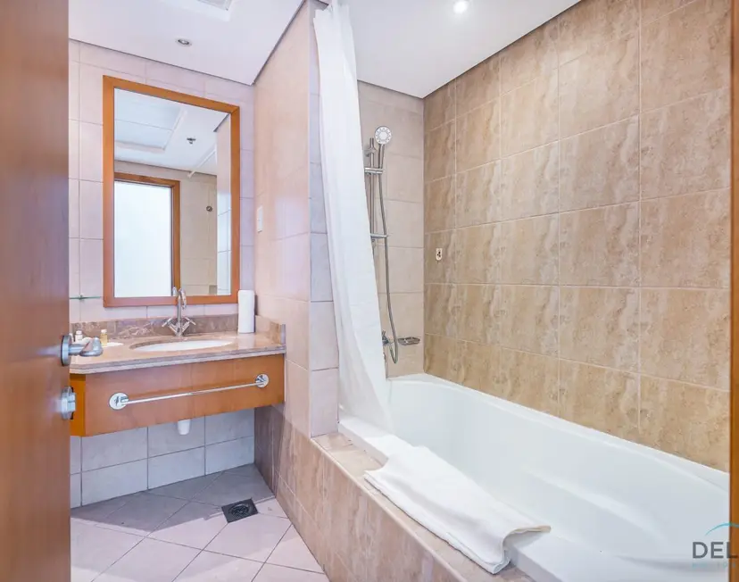Sophisticated 3-Bedroom w/ Assistant’s Room at Al Fattan Marine Towers — JBR North — photo 21