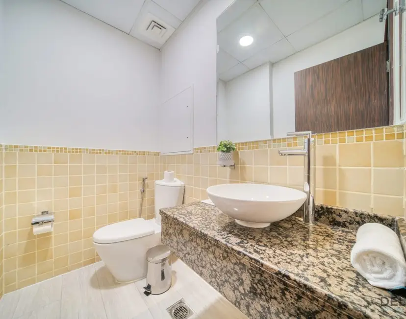 Exquisite 2-Bedroom — Shams — photo 10
