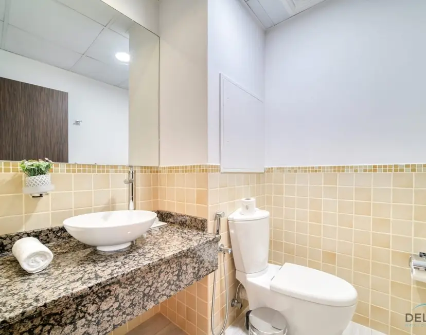 Urbane 2-Bedroom — Shams — photo 17
