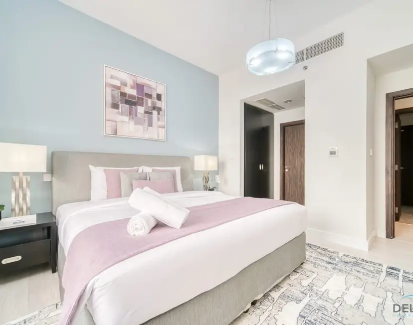 Urbane 2-Bedroom — Shams — photo 13