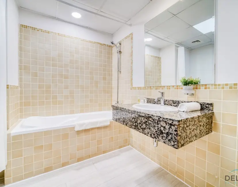 Stylish 2-Bedroom — Shams — photo 36