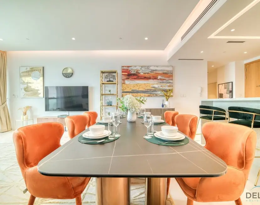 Picturesque 3-Bedroom with Assistant Room — The One — photo 26