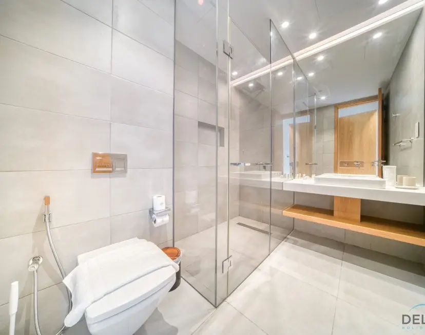 Picturesque 3-Bedroom with Assistant Room — The One — photo 16