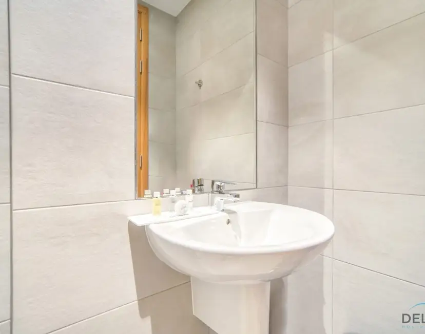 Picturesque 3-Bedroom with Assistant Room — The One — photo 14