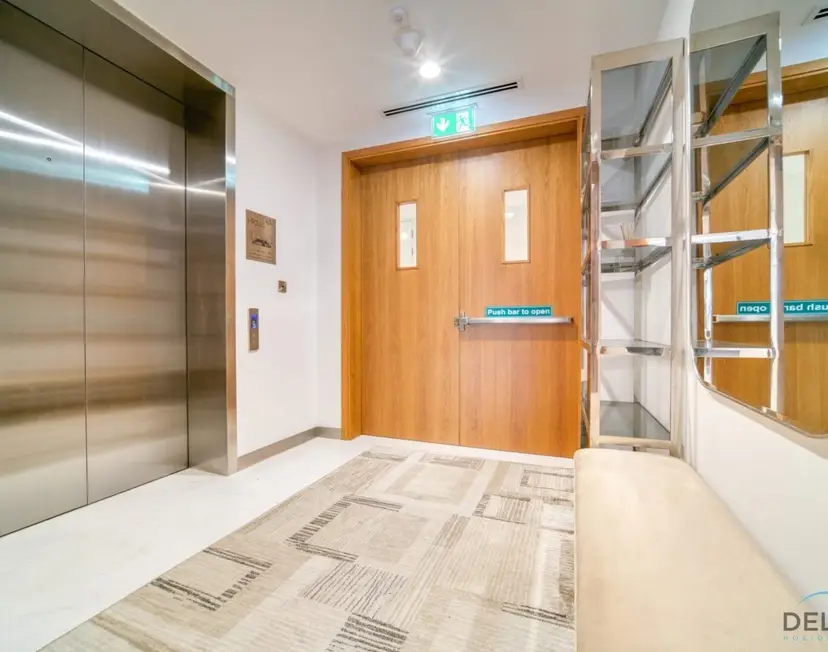 Picturesque 3-Bedroom with Assistant Room — The One — photo 39