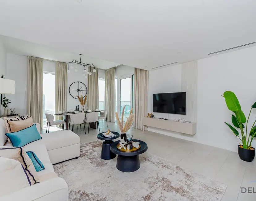 Elegant 2-Bedroom Apartment in La Vie, Jumeirah Beach Residences — photo 13