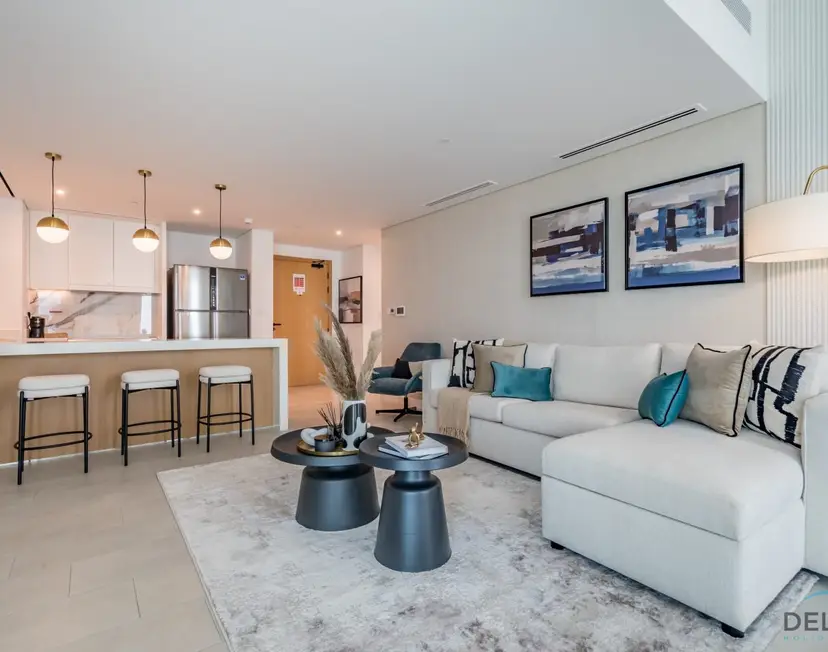 Elegant 2-Bedroom Apartment in La Vie, Jumeirah Beach Residences — photo 17