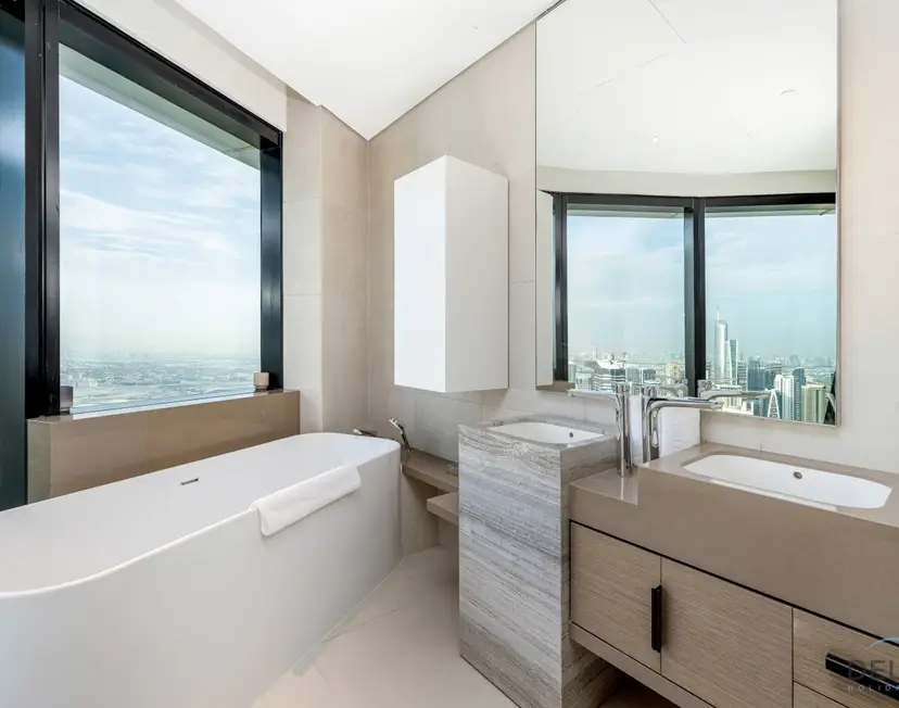 Ultra Luxurious 4-Bedroom Apartment with Assistant’s Room in The Address — Address Beach Resort — photo 23