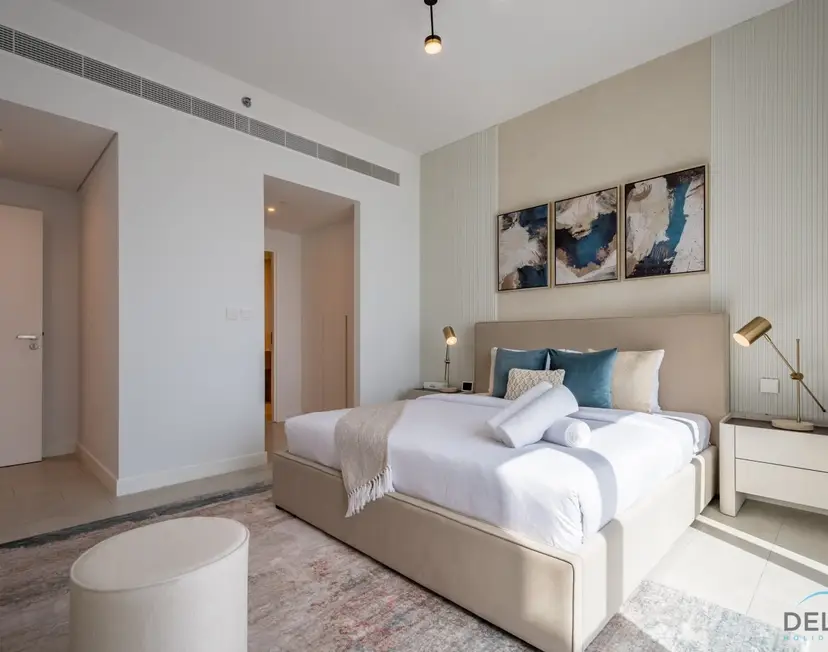 Elegant 2-Bedroom Apartment in La Vie, Jumeirah Beach Residences — photo 36