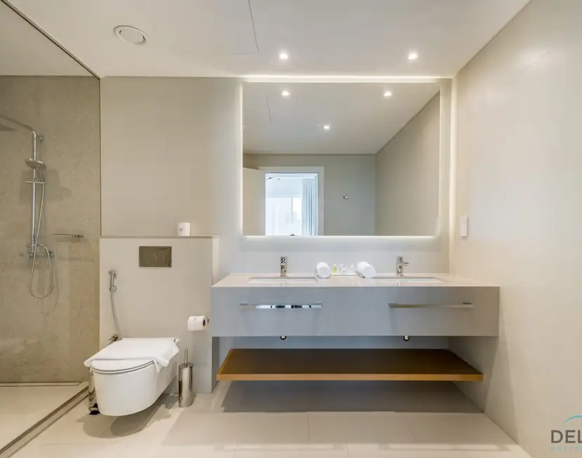 Elegant 2-Bedroom Apartment in La Vie, Jumeirah Beach Residences — photo 39