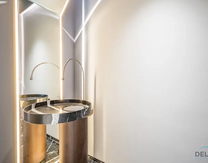 Picturesque 3-Bedroom Apartment with Assistant Room — The One — photo 15