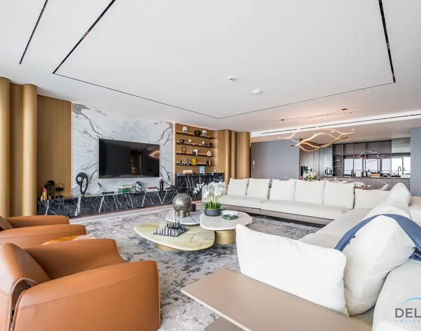 Picturesque 3-Bedroom Apartment with Assistant Room — The One — photo 21