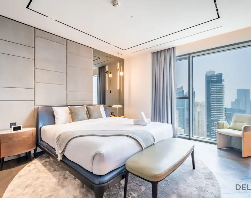 Picturesque 3-Bedroom Apartment with Assistant Room — The One — photo 7