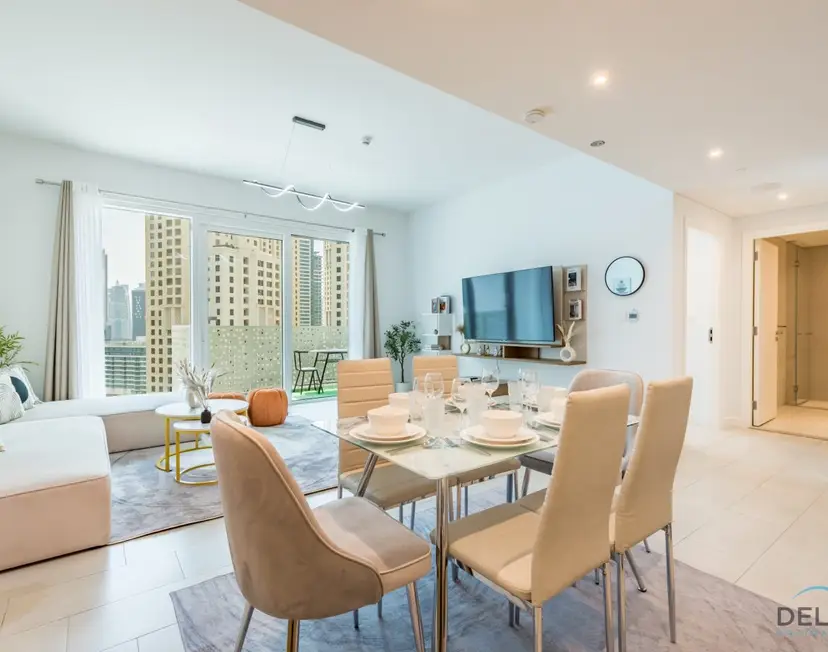 Sophisticated 1-Bedroom Apartment in La Vie, Jumeirah Beach Residences — photo 16