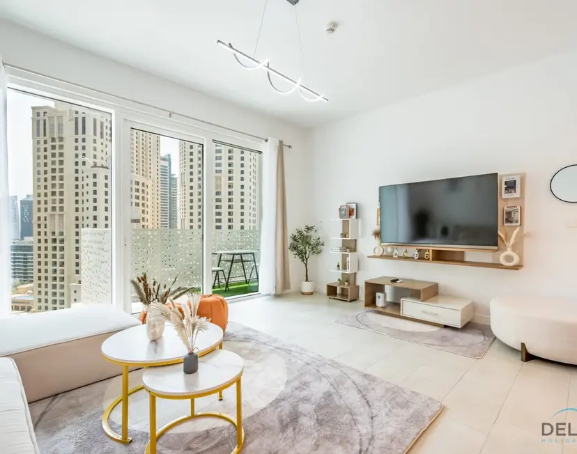Sophisticated 1-Bedroom Apartment in La Vie, Jumeirah Beach Residences — photo 18