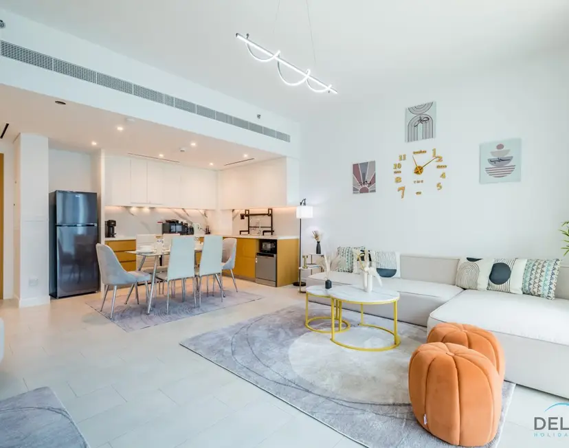 Sophisticated 1-Bedroom Apartment in La Vie, Jumeirah Beach Residences — photo 21