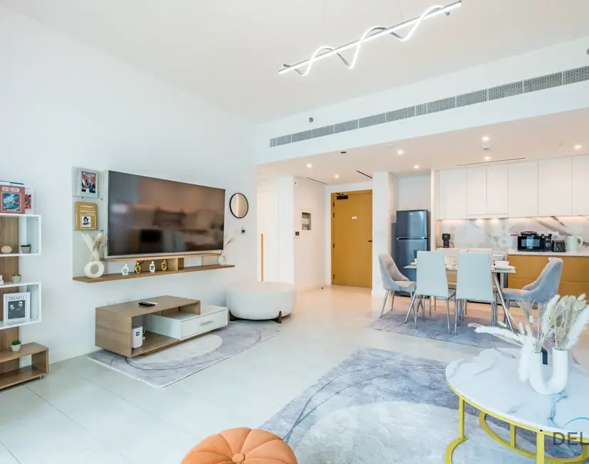 Sophisticated 1-Bedroom Apartment in La Vie, Jumeirah Beach Residences — photo 22