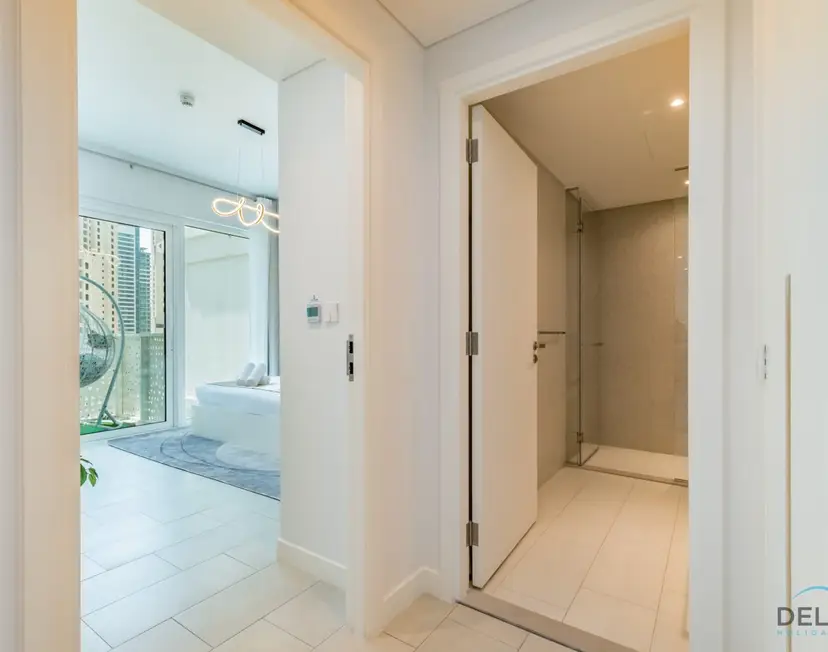 Sophisticated 1-Bedroom Apartment in La Vie, Jumeirah Beach Residences — photo 24