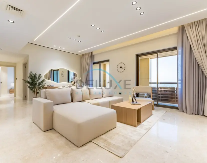 Sea and Palm Jumeirah Views Just Steps from the Beach 2-Bedroom — Sadaf — photo 3