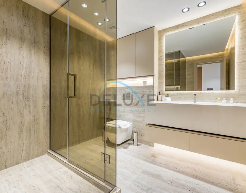 Sea and Palm Jumeirah Views Just Steps from the Beach 2-Bedroom — Sadaf — photo 22