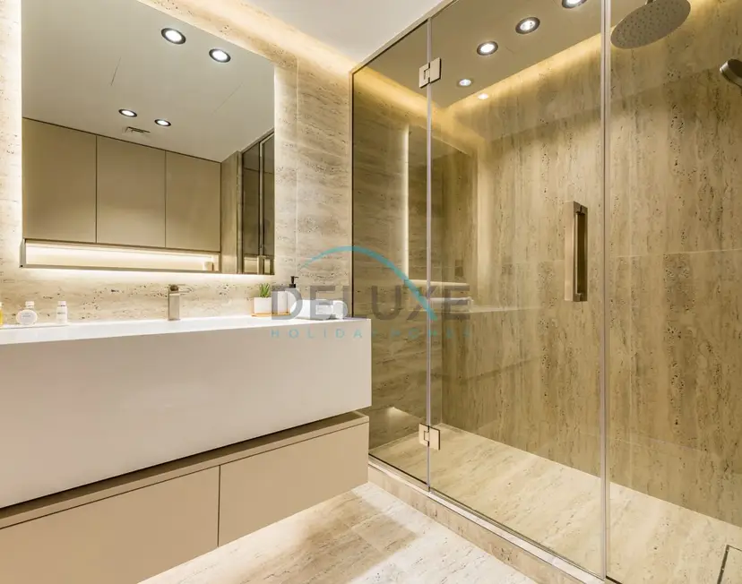 Sea and Palm Jumeirah Views Just Steps from the Beach 2-Bedroom — Sadaf — photo 27