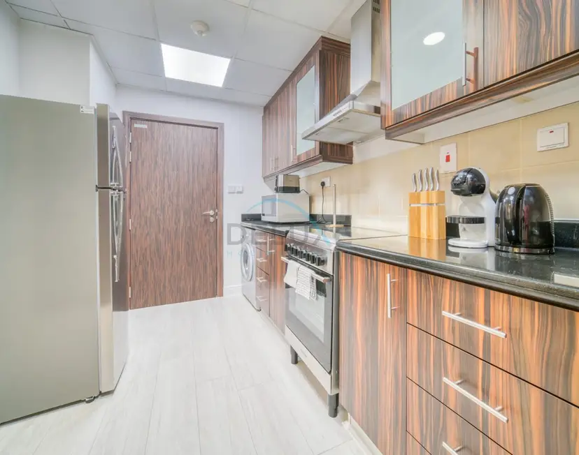 High Floor 2-Bedroom With a View of the Dubai Marina Canal Steps Away — Shams — photo 16