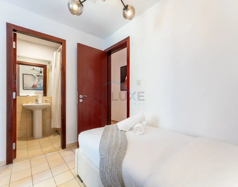 Close to Major Landmarks 3-Bedroom + Assistant Room w/ Marina Views — Rimal — photo 32