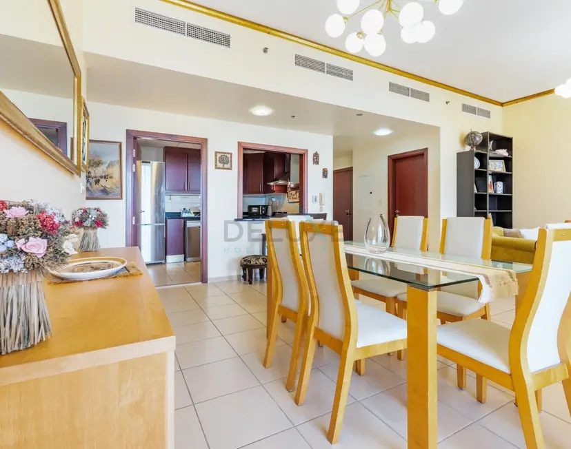 Ain Dubai & Sea Views 2-Bedroom Unit Close to Beach — Shams — photo 10