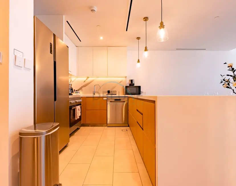 Beachfront Stay with Full Sea Views, Walking Distance to The Walk — La Vie — photo 11