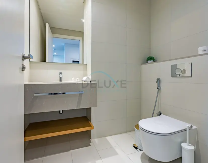 Beachfront Stay with Full Sea Views, Walking Distance to The Walk — La Vie — photo 19