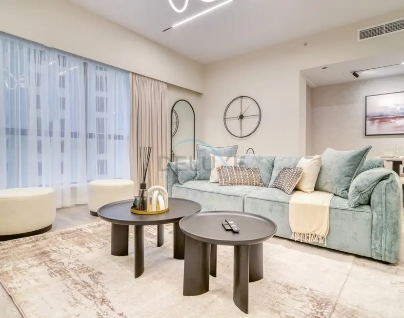 High-Floor 2-Bedroom, Just a Stone’s Throw from the Tram — Sadaf — photo 9