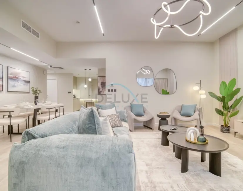 High-Floor 2-Bedroom, Just a Stone’s Throw from the Tram — Sadaf — photo 11