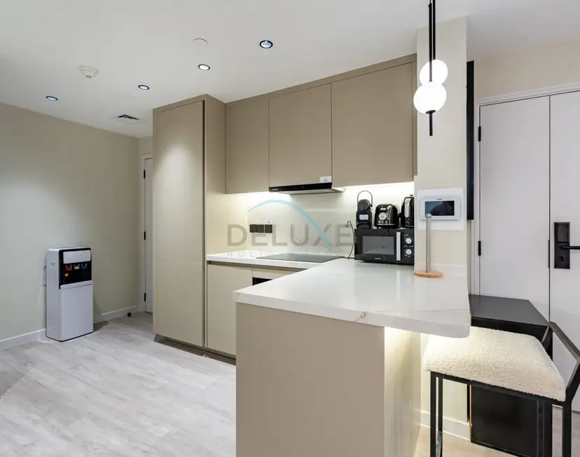 High-Floor 2-Bedroom, Just a Stone’s Throw from the Tram — Sadaf — photo 22