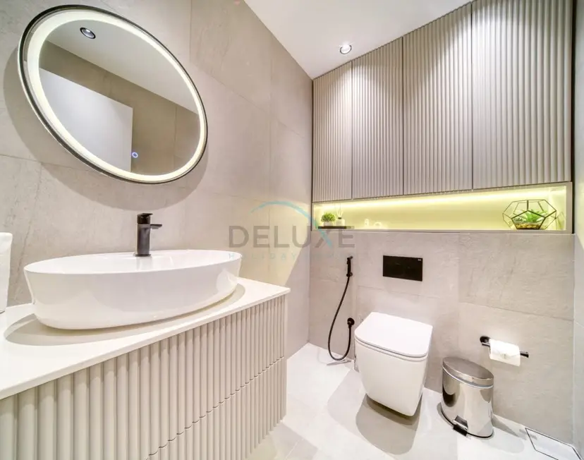 High-Floor 2-Bedroom, Just a Stone’s Throw from the Tram — Sadaf — photo 26