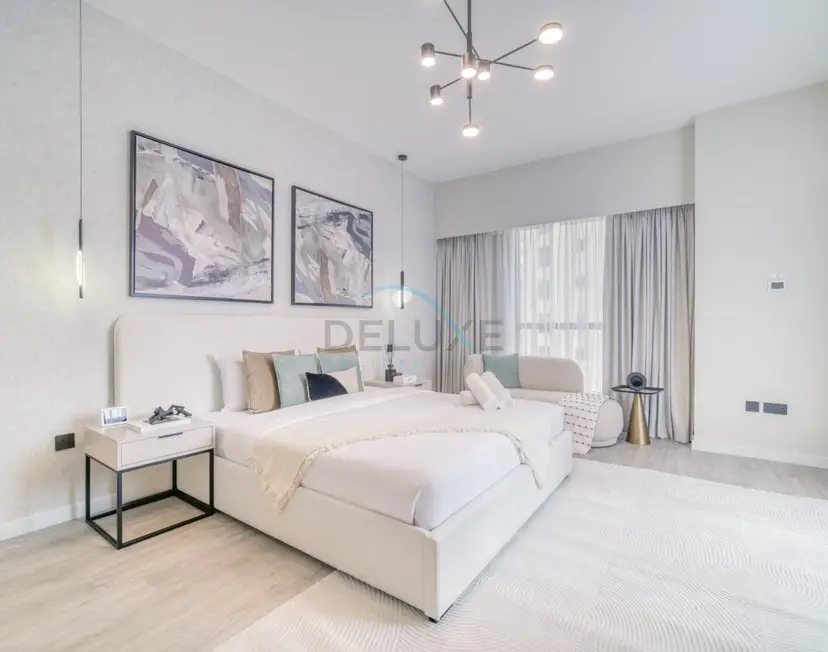 High-Floor 2-Bedroom, Just a Stone’s Throw from the Tram — Sadaf — photo 5