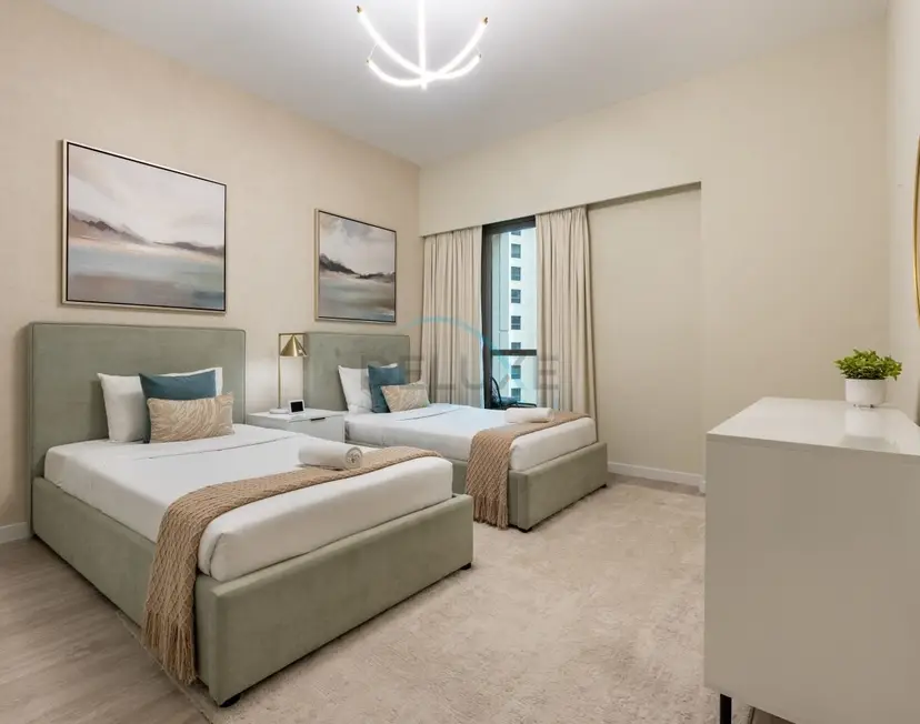 High-Floor 2-Bedroom, Just a Stone’s Throw from the Tram — Sadaf — photo 36